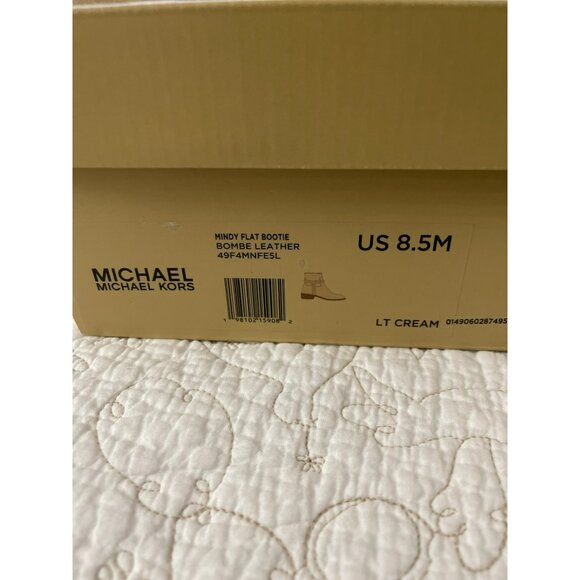 Michael Kors Mindy Cream Ankle Boot Boot Size 8.5 M NWT - Picture 9 of 9